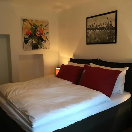 Toni Sailer Haus *