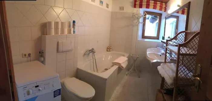Toni Sailer Haus *
